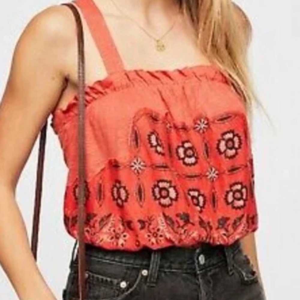NWOT We The Free Floral Print Love Life Linen Blend Cross Strap Crop Bubble Tank